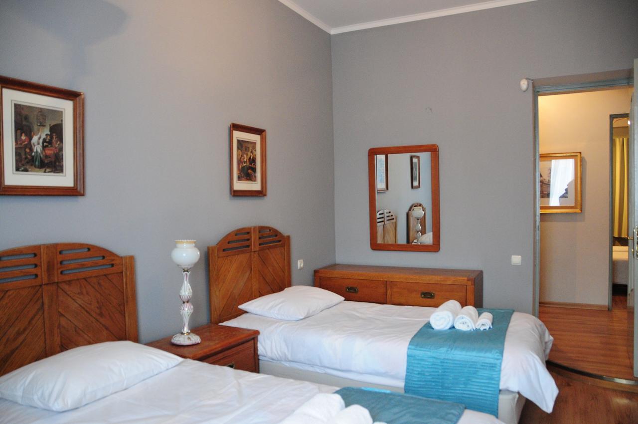 Tbilisioldhouse N52 Hostel Buitenkant foto
